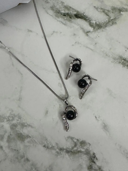 Midnight Embrace Set