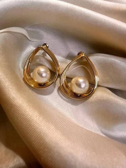 Pearl Teardrop